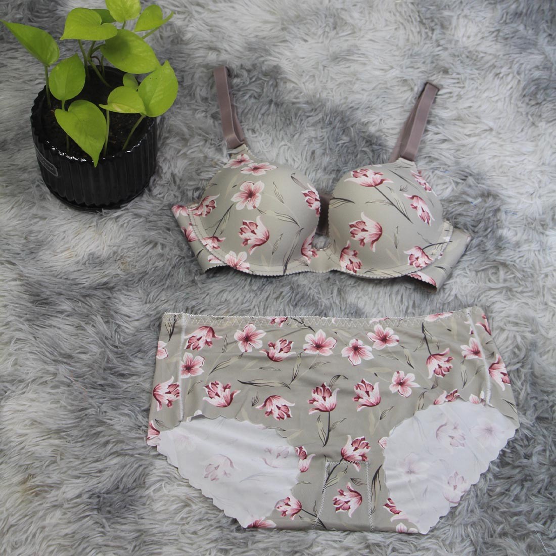 Lynsy  Floral Print Bra & Panty Set (D01)